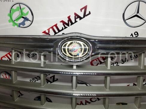 Chrysler 300 Ön Panjur çıkma parça