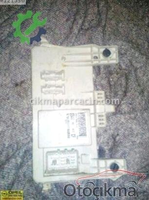 Chrysler Sebring Sigorta Tablası çıkma parça
