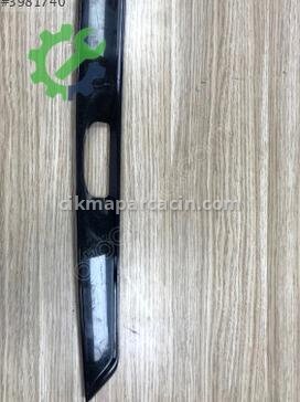 Honda Civic Bagaj 74890-SNB-000ZY çıkma parça