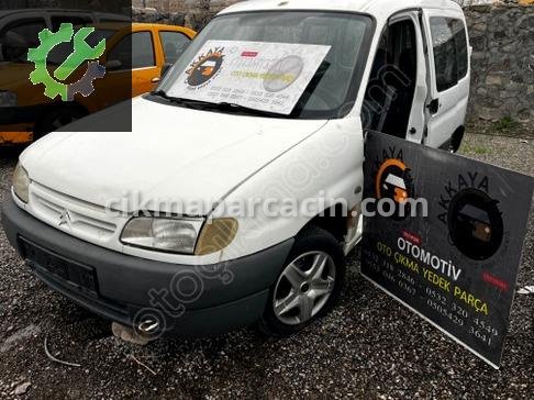 Citroen Berlingo Komple Ön çıkma parça