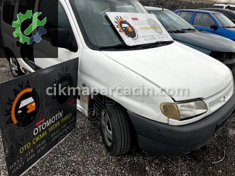 Citroen Berlingo Komple Ön çıkma parça