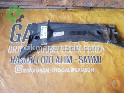 Citroen Berlingo Ön Cam Izgarası çıkma parça