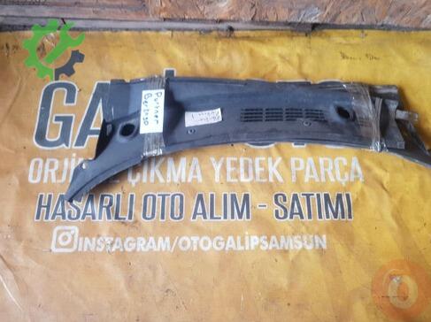 Citroen Berlingo Ön Cam Izgarası çıkma parça