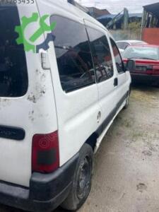 Citroen Berlingo sağ arka çamurluk