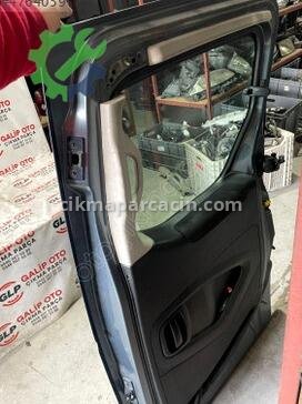 Citroen Berlingo Sağ Sürgülü Kapı çıkma parça