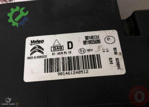 Citroen Berlingo Sağ Ön Far 90146124 çıkma parça