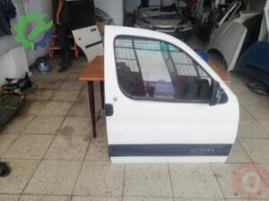 Citroen berlingo sağ ön kapı çıkma orjinal