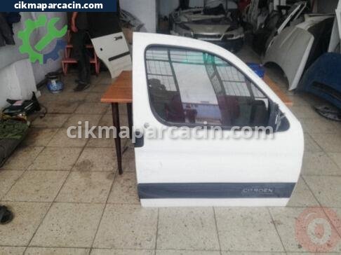 Citroen Berlingo Sağ Ön Kapı çıkma parça