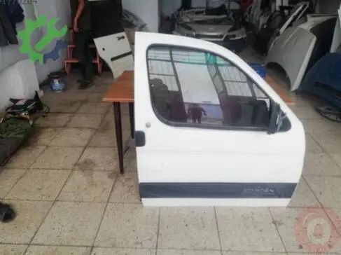 Citroen Berlingo Sağ Ön Kapı çıkma parça