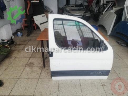 Citroen Berlingo Sağ Ön Kapı çıkma parça