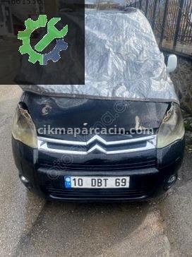 Citroen Berlingo Sağ Ön Kapı çıkma parça