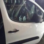Citroen Berlingo sağ ön kapı kolu orjinal çıkma