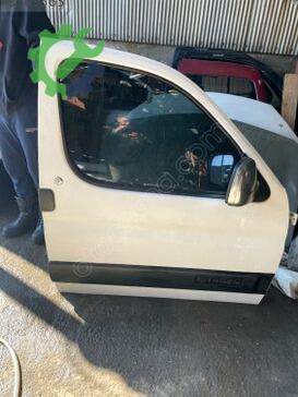 Citroen Berlingo Sağ Ön Kapı çıkma parça