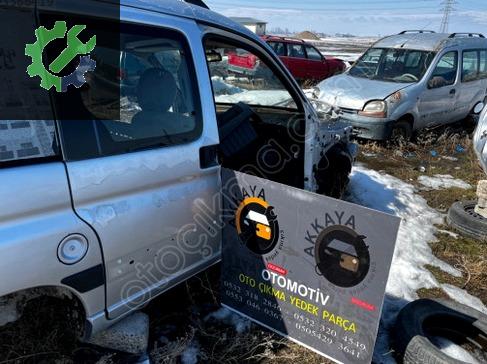 Citroen Berlingo Sağ Sürgülü Kapı çıkma parça