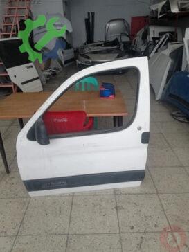 Citroen Berlingo Sol Ön Kapı çıkma parça