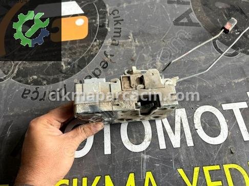 Citroen Berlingo Sol Ön Kapı Kilidi çıkma parça