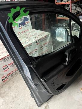 Citroen Berlingo Sol Ön Kapı çıkma parça