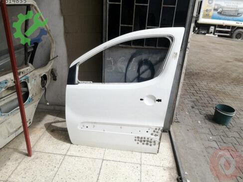 Citroen Berlingo Sol Ön Kapı çıkma parça