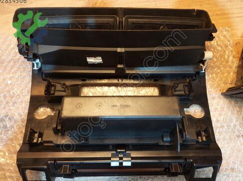 Citroen C4 Göğüs 9646338277F çıkma parça