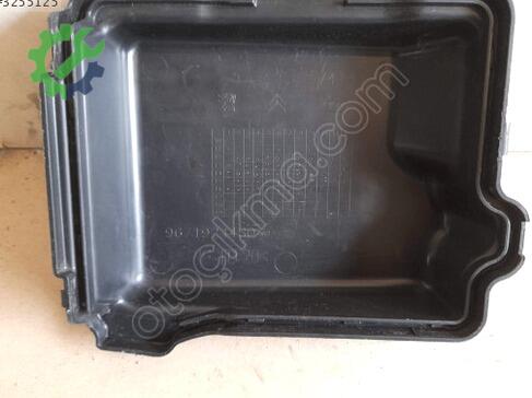 Citroen C-elysee Sigorta Kutusu 9671941780-9671924480 çıkma parça