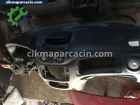 Citroen C2 Silecek Kolu çıkma parça