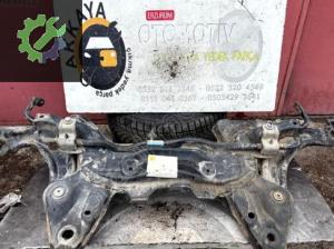 CİTROEN C3-C4-DS3 / PEUGEOT 208 Çıkma Ön Travers 2009-2019