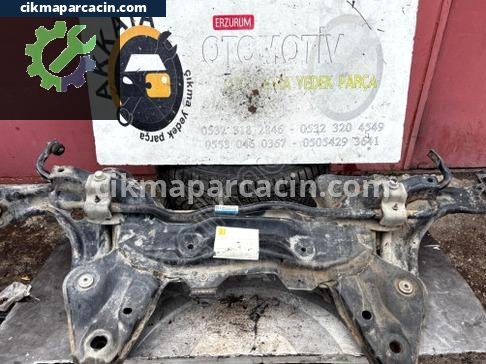 Peugeot 208 Ön Travers çıkma parça