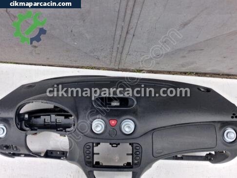 Citroen C3 Torpido çıkma parça