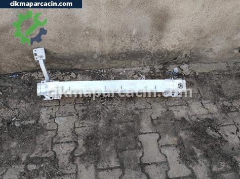 Citroen C3 Ön Tampon Demiri çıkma parça