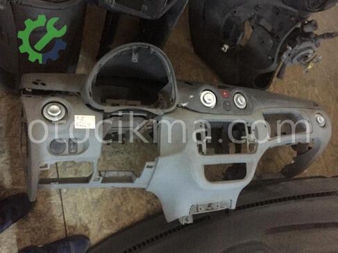 Citroen C3 Torpido çıkma parça