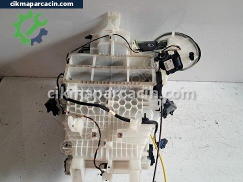 Citroen C4 Kalorifer Kutusu çıkma parça