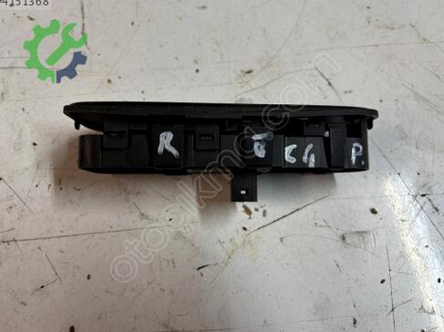 Citroen C4 Sağ Ön Kapı çıkma parça
