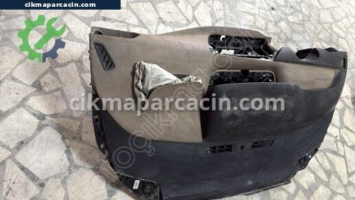 Citroen C4 Torpido çıkma parça