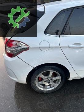 Citroen C4 Sağ Arka Çamurluk çıkma parça