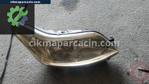 Citroen C4 Sağ Ön Far çıkma parça