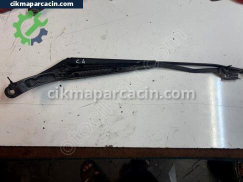 Citroen C4 Silecek Kolu çıkma parça