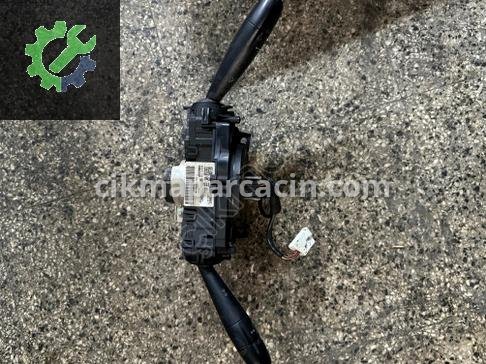 Citroen C4 Sinyal Kolu çıkma parça