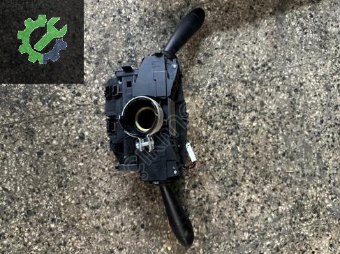 Citroen C4 Sinyal Kolu çıkma parça