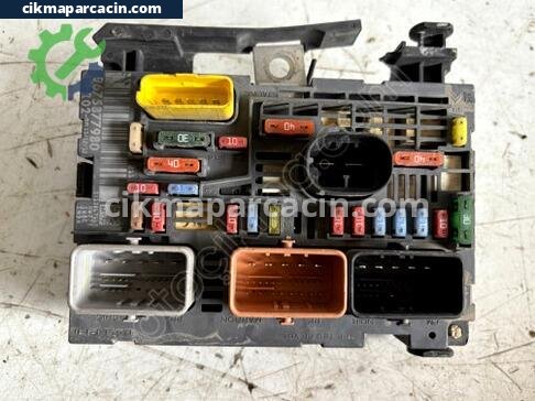 Citroen C5 Sigorta Kutusu çıkma parça