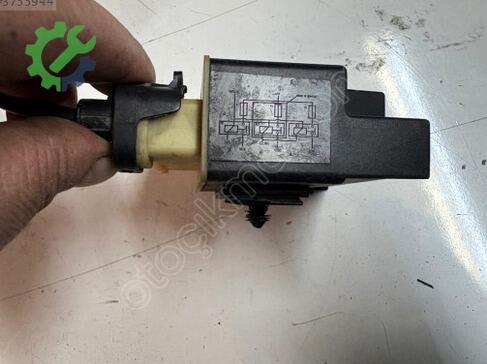 Citroen C4 Röle çıkma parça