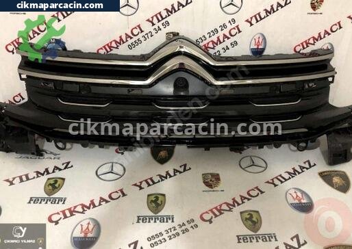 Citroen C5 Ön Panjur çıkma parça