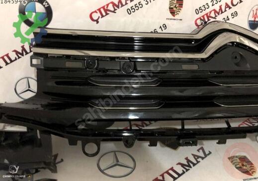 Citroen C5 Ön Panjur çıkma parça