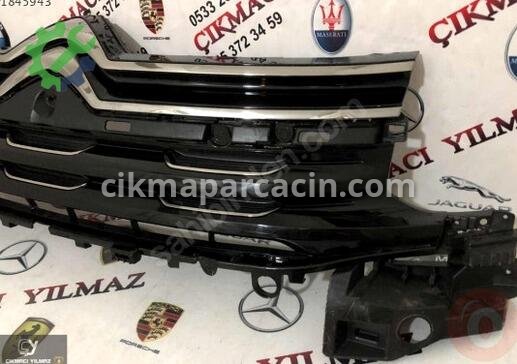 Citroen C5 Ön Panjur çıkma parça