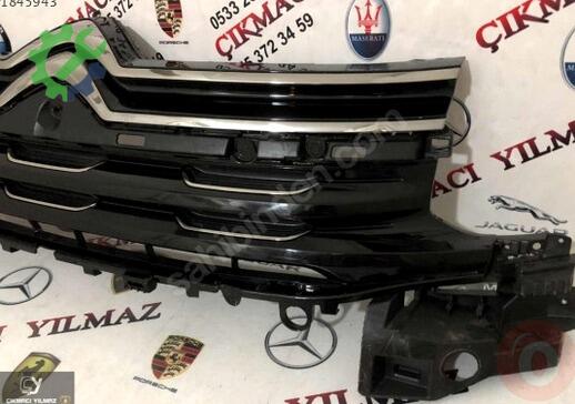 Citroen C5 Ön Panjur çıkma parça
