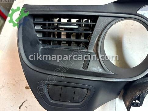 Citroen C5 Gösterge Çerçevesi çıkma parça