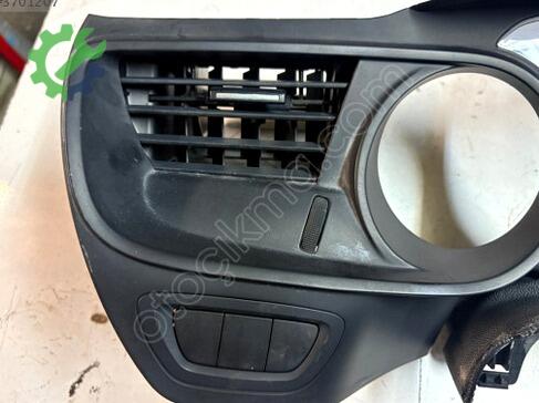 Citroen C5 Gösterge Çerçevesi çıkma parça