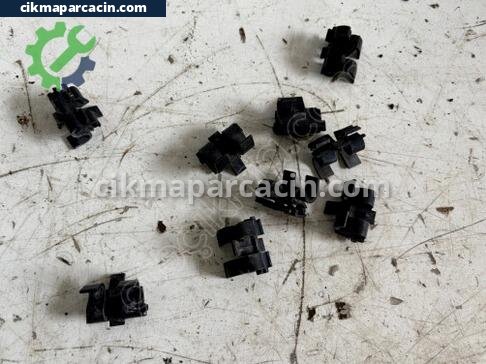 Citroen C5 Ön Cam Izgarası çıkma parça