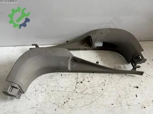 Citroen C5 Bakalit çıkma parça