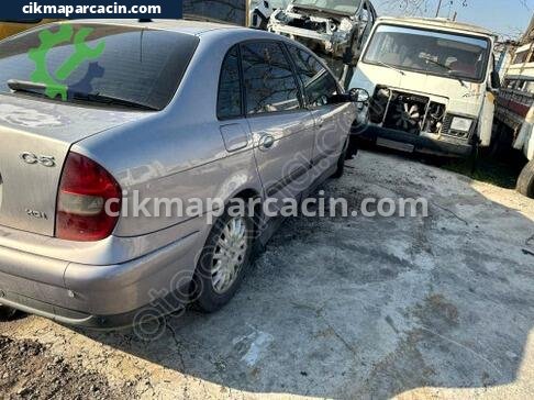 Citroen C5 Sağ Arka Çamurluk çıkma parça