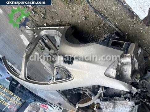 Citroen C5 Sağ Arka Çamurluk çıkma parça